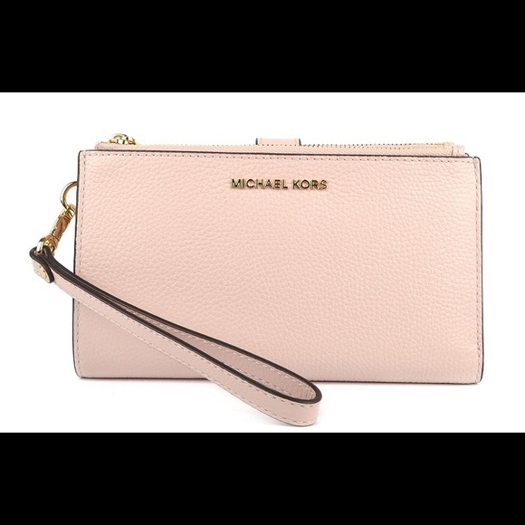 Michael Kors Handbags - Michael Kors wallet
